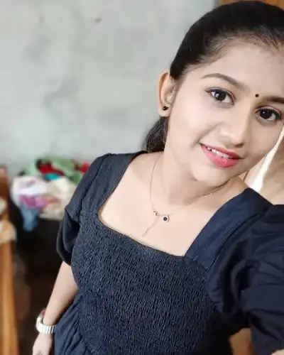 Escort In Chhatrapati Shivaji Terminus
