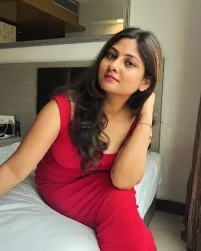 Escort Service In Chhatrapati Shivaji Terminus
